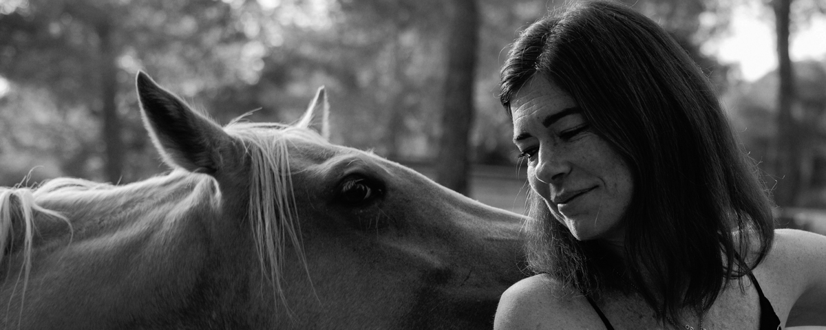 equitherapie lambesc-psychologue rognes-therapie par le cheval saint cannat-formation mediation animale pelissanne-gerer ses emotions aurons-mediation animale lambesc-accompagnement emotionnel lambesc-equitherapeute lambesc
